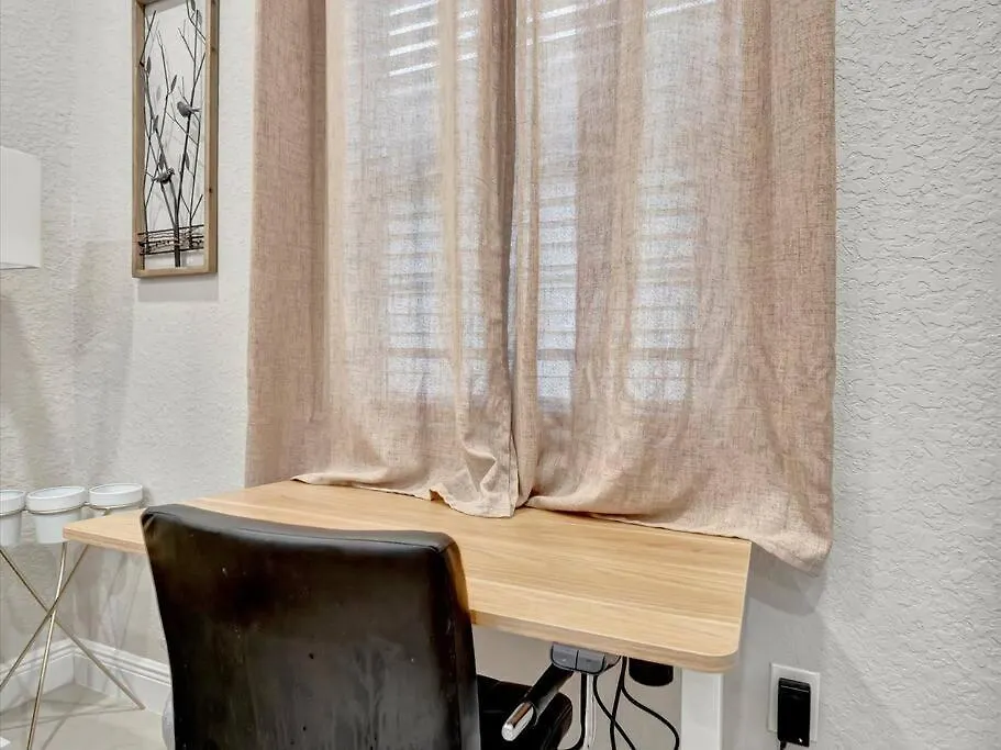 Appartamento 10 Minutes To Downtown Free Parking, Ac Tampa